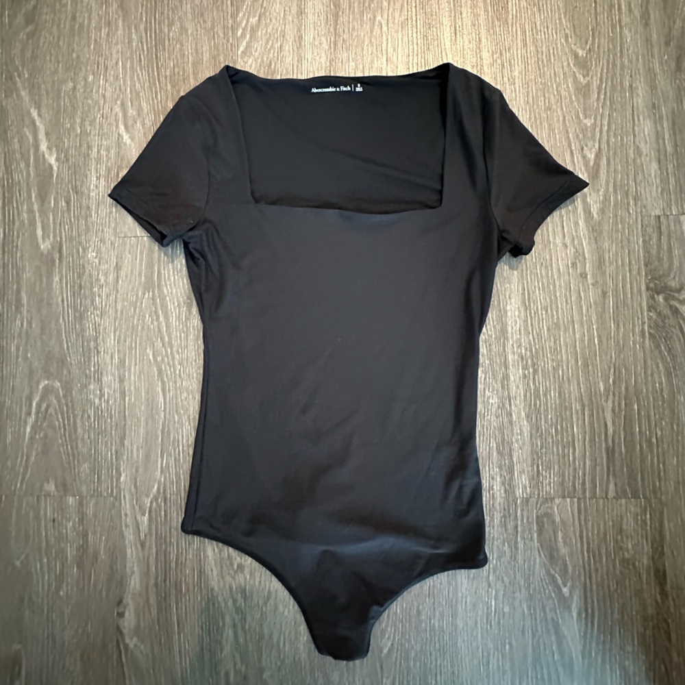 Abercrombie & Fitch Black Women’s Soft Matte Square-Neck Bodysuit